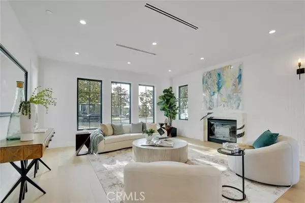 Westchester, CA 90045,6376 Nancy