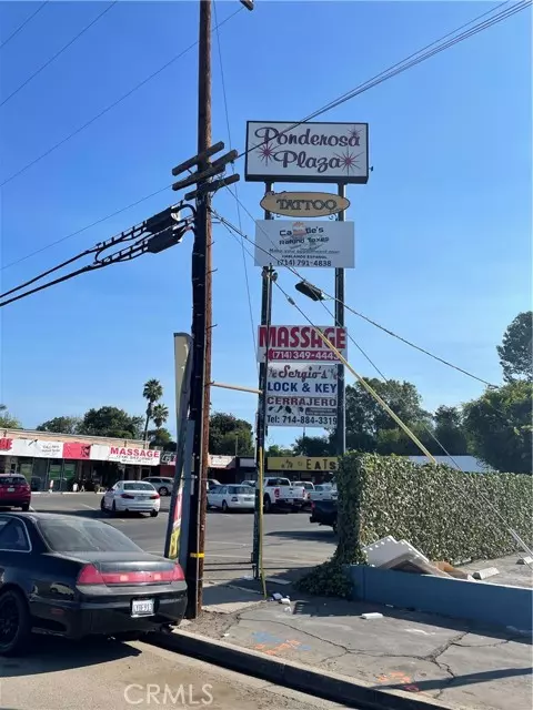 Santa Ana, CA 92705,13912 Ponderosa Street