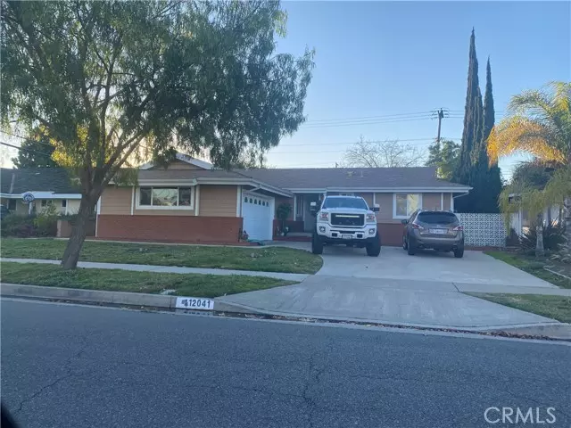 12041 Paseo Bonita, Los Alamitos, CA 90720