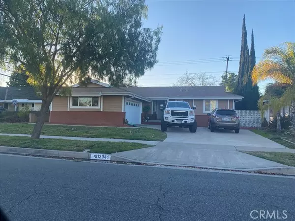 Los Alamitos, CA 90720,12041 Paseo Bonita