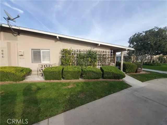 1820 Sunningdale Road, Seal Beach, CA 90740