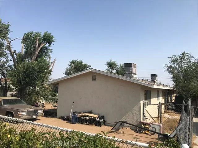 16446 Spruce Street, Hesperia, CA 92345