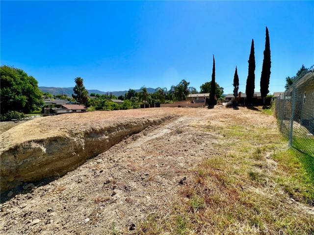 Corona, CA 92881,0 Newton