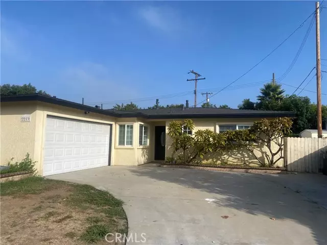 2213 Laramore Lane, Santa Ana, CA 92706