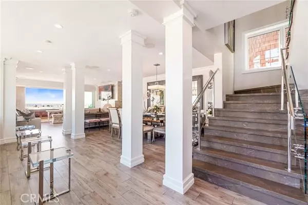 Newport Beach, CA 92663,2800 West Oceanfront