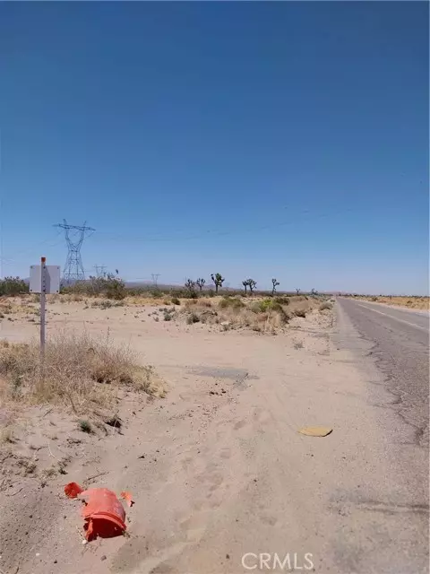 Adelanto, CA 92301,888 Koala Road