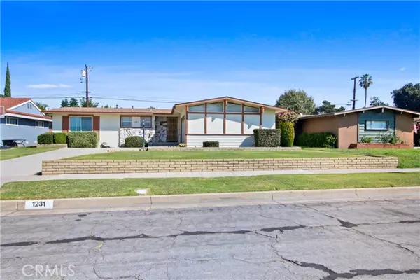 1231 West Roberta Avenue, Fullerton, CA 92833