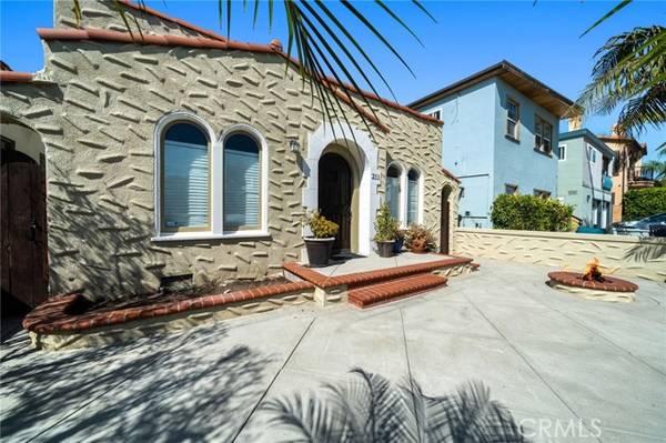 211 Covina Avenue, Long Beach, CA 90803