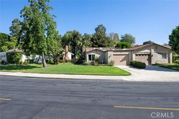 Laguna Woods, CA 92637,3255 San Amadeo