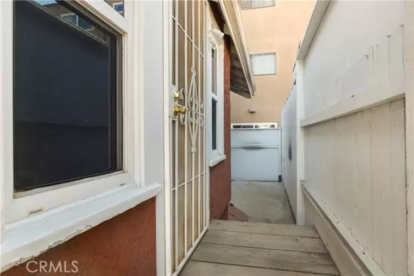 Long Beach, CA 90813,516 East 7th Street