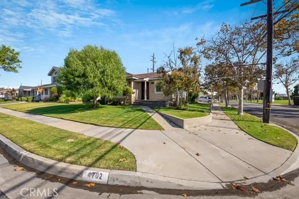 Lakewood, CA 90713,4702 Dunrobin Avenue