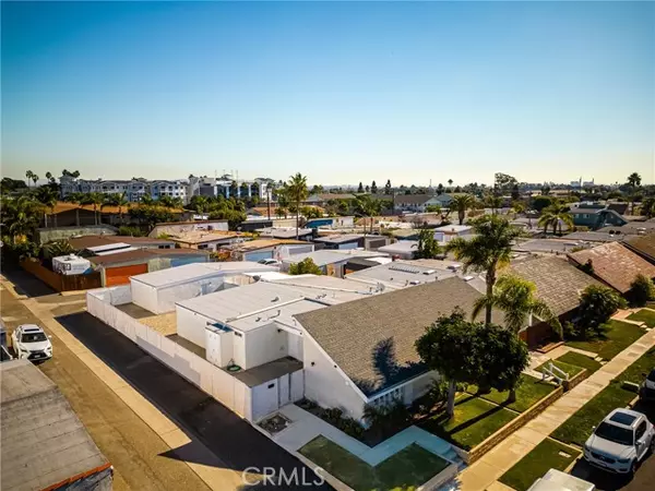 1924 Alsuna Lane, Huntington Beach, CA 92648
