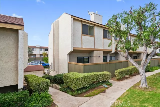 Orange, CA 92868,2005 West Culver Avenue