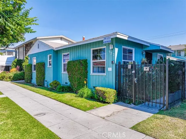 922 Obispo Avenue, Long Beach, CA 90804