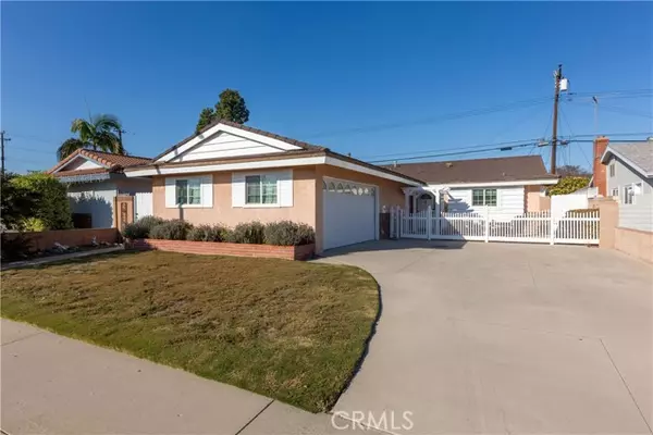 Lakewood, CA 90713,6423 Candor Street