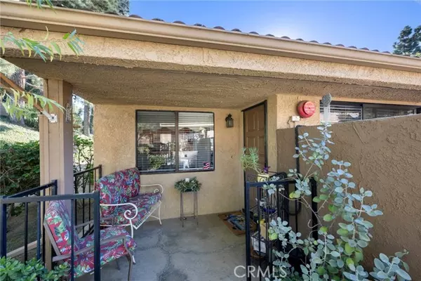 Yorba Linda, CA 92886,4716 Lakeview Avenue