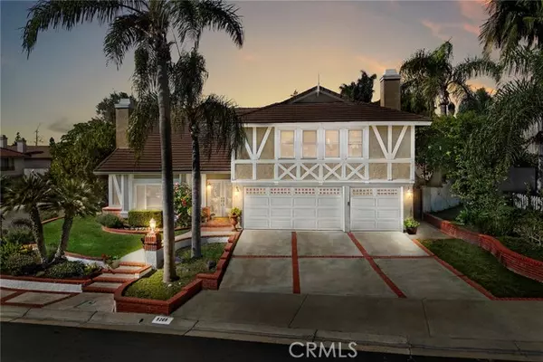 5205 Via Carretas, Yorba Linda, CA 92886