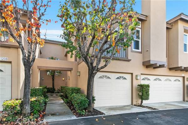 1206 South Country Glen Way, Anaheim Hills, CA 92808