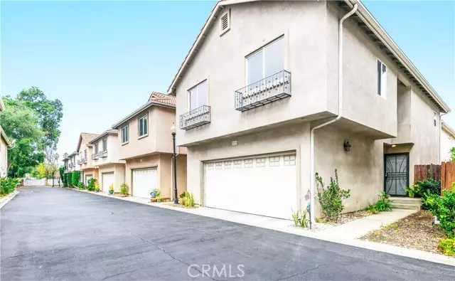 9354 burnet #119, North Hills, CA 91343