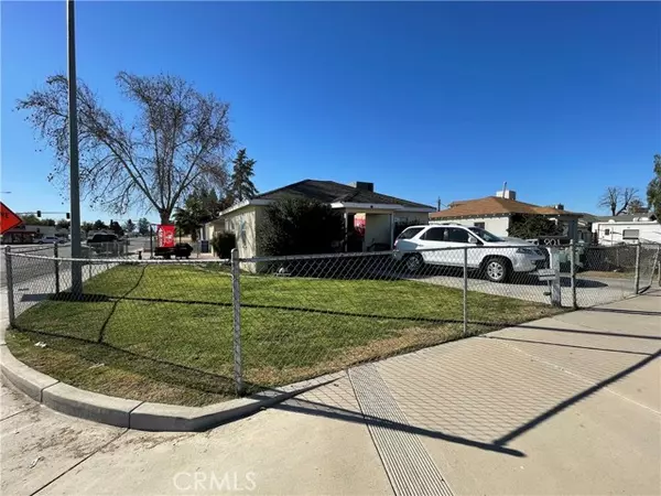 901 Wilson Avenue, Bakersfield, CA 93308