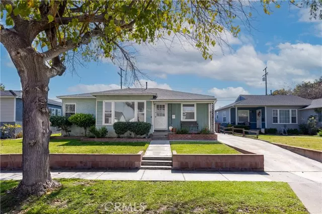 2942 Denmead Street, Lakewood, CA 90712