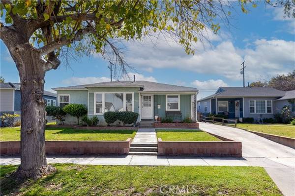 2942 Denmead Street, Lakewood, CA 90712