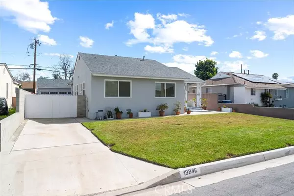 Bellflower, CA 90706,13846 Dunrobin Avenue