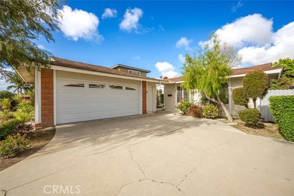 3781 Wisteria Street, Seal Beach, CA 90740