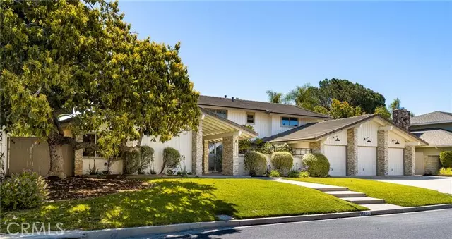 11042 Hunting Horn, North Tustin, CA 92705