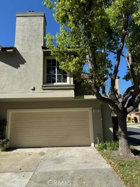 8292 East Oak Ridge Circle, Anaheim, CA 92808