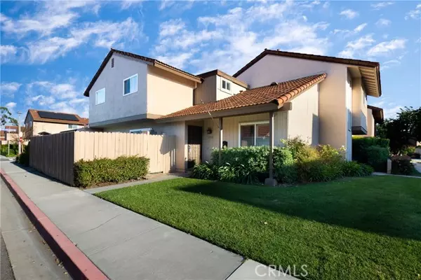 Stanton, CA 90680,10525 Carrotwood Way