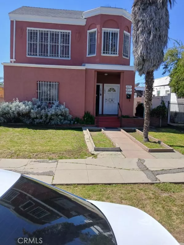 1652 West 81st Street, Los Angeles, CA 90047