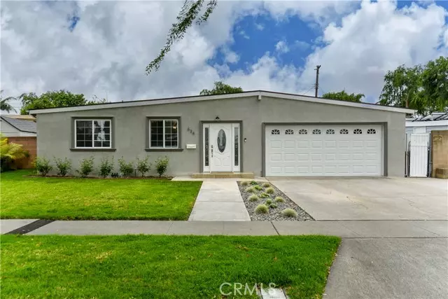 634 West West Avenue, Fullerton, CA 92832