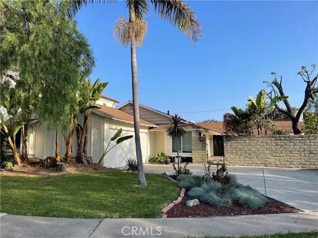 3211 Orlando Road, Los Alamitos, CA 90720