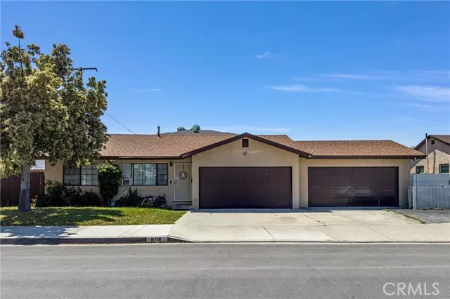 5702 Saint Ann Avenue, Cypress, CA 90630