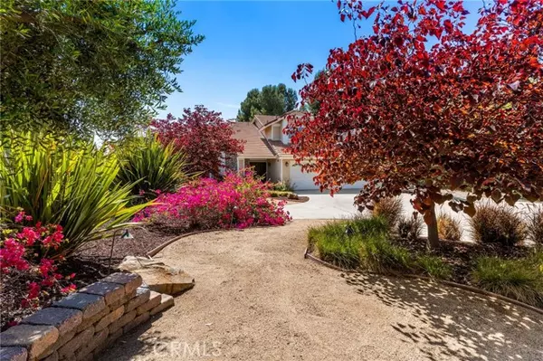 Yorba Linda, CA 92887,5435 Bluegrass Lane