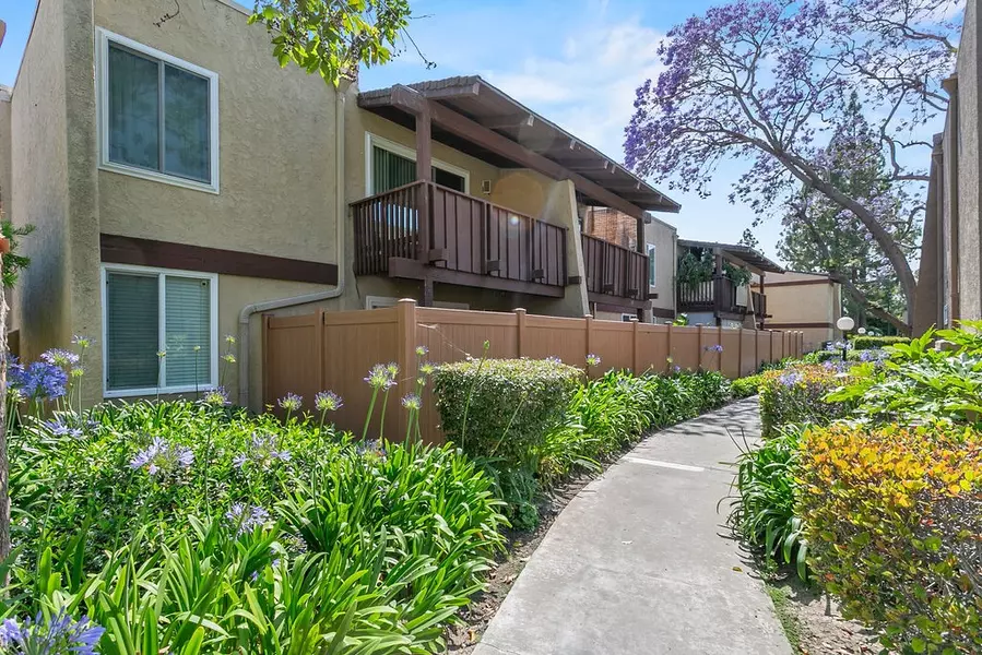 1010 West Macarthur Boulevard, Santa Ana, CA 92707