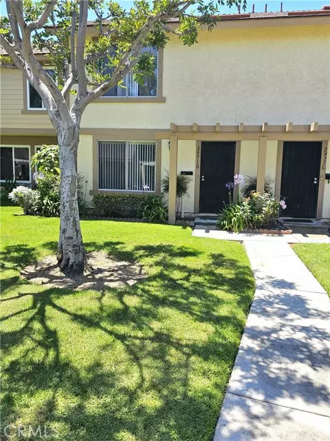 Santa Ana, CA 92707,2971 Bradford Place