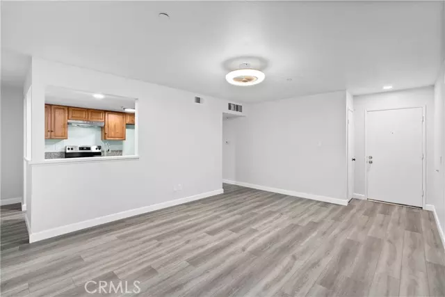Santa Ana, CA 92701,302 East Chestnut #118 Avenue