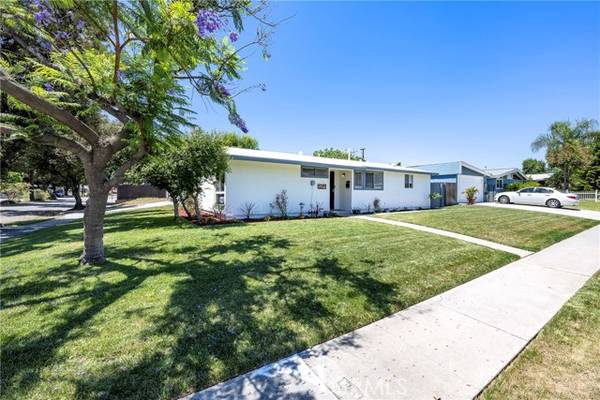 2501 Santa Ysabel Avenue, Fullerton, CA 92831