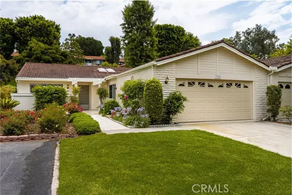 Laguna Woods, CA 92637,3325 Via Carrizo