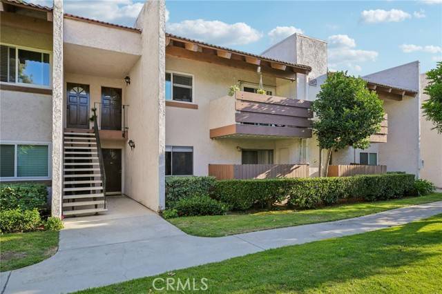 Tustin, CA 92780,17524 Vandenberg Ln