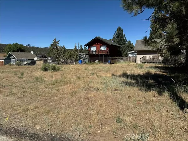 924 Pinon Lane, Big Bear City, CA 92314