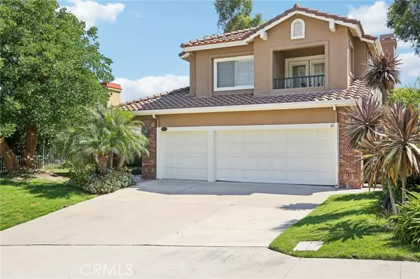 932 South Camerford Lane, Anaheim Hills, CA 92808