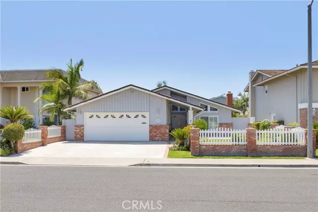 4788 Dogwood Avenue, Seal Beach, CA 90740