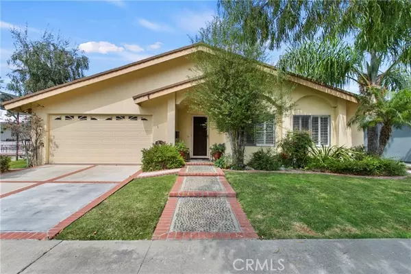 Los Alamitos, CA 90720,11931 Cherry Street