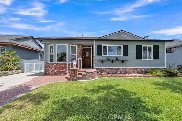 3512 North Studebaker Road, Long Beach, CA 90808