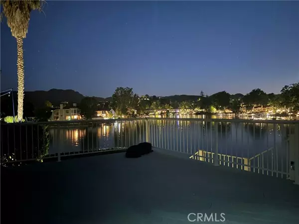 Westlake Village, CA 91361,2528 Northshore Lane