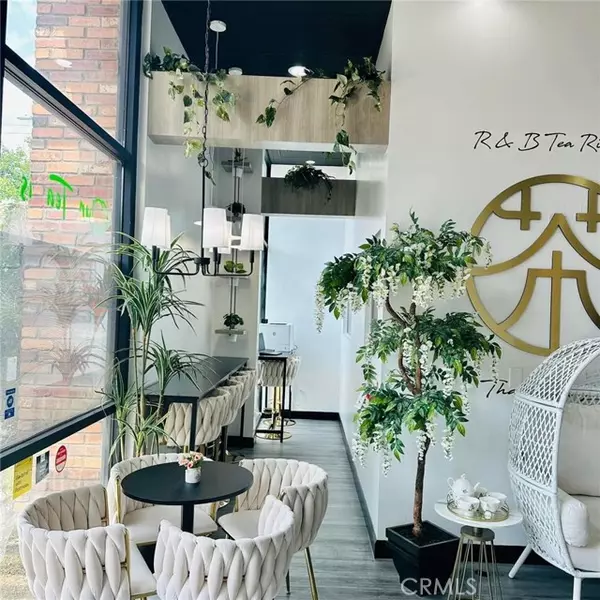 1889 University Avenue, Riverside, CA 92507