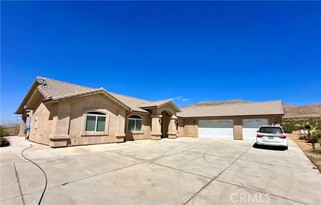 20120 Juniper Road, Apple Valley, CA 92308